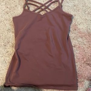 Women’s shirt color maroon